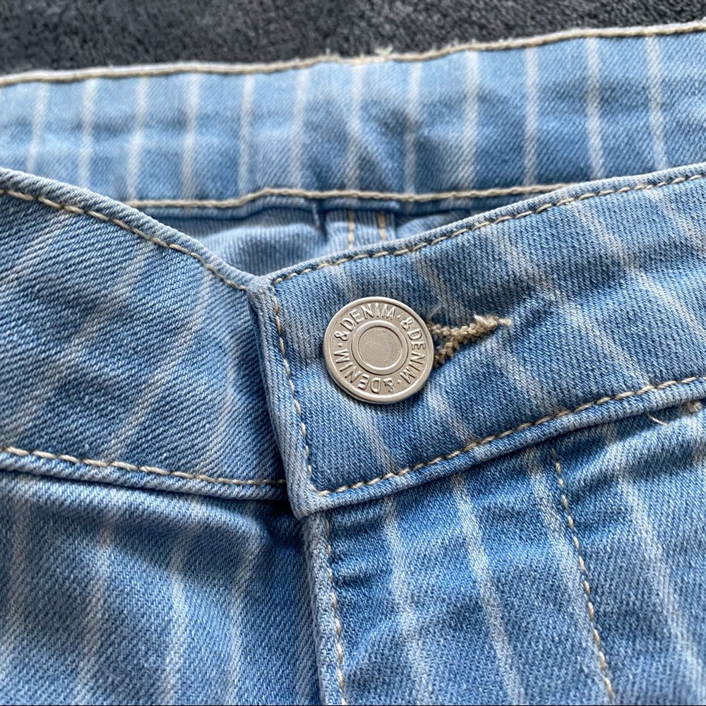 Light lined jeans